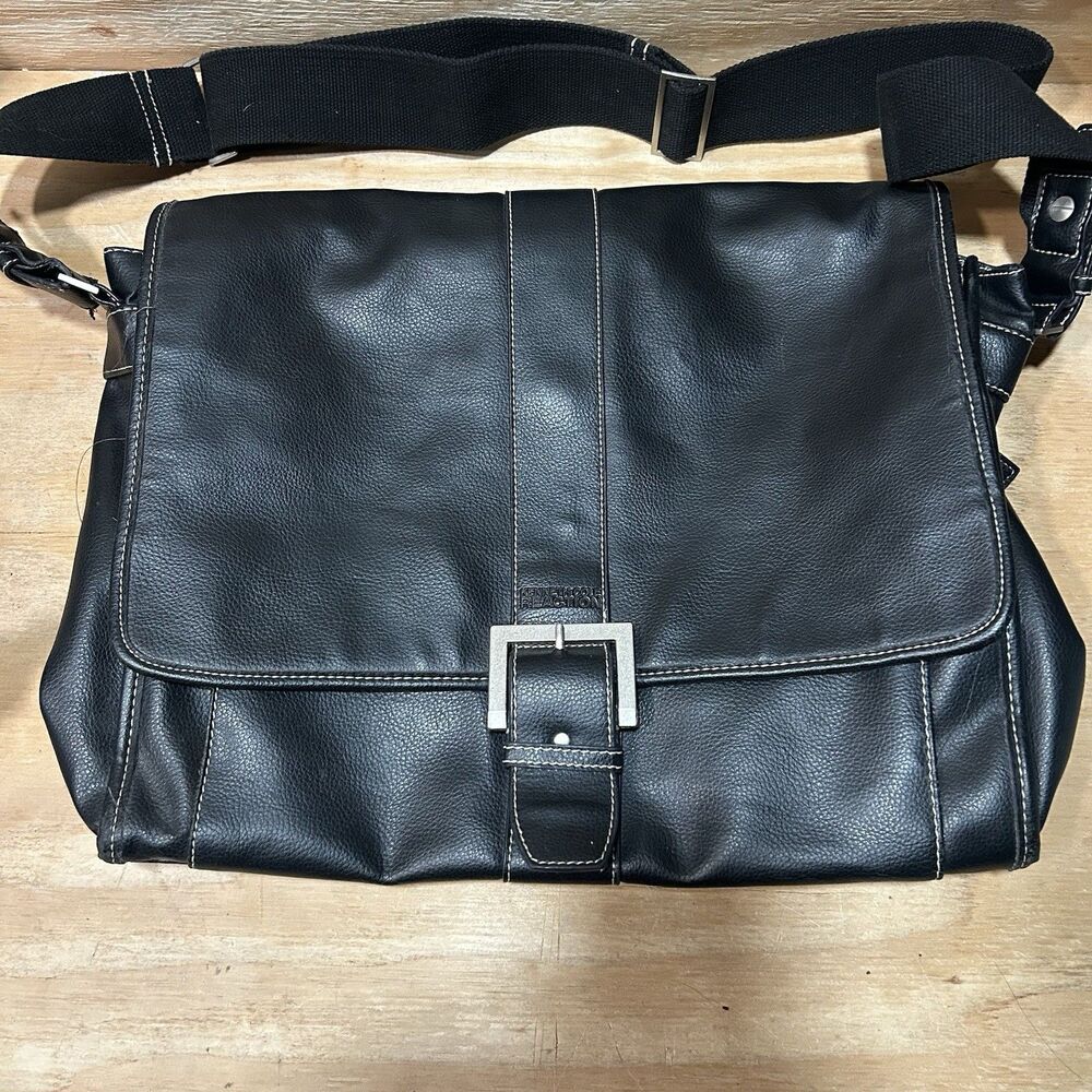 Kenneth Cole Reaction Black Leather Messenger Bag Crossbody Laptop Shoulder
